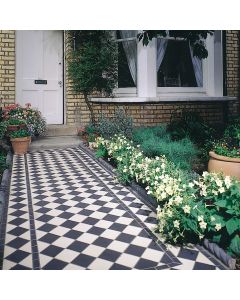 Geometric Black and White Oxford Corner